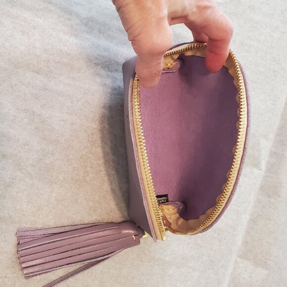 Portland Leather Taco Pouch with Tassel - Picture 3 of 5